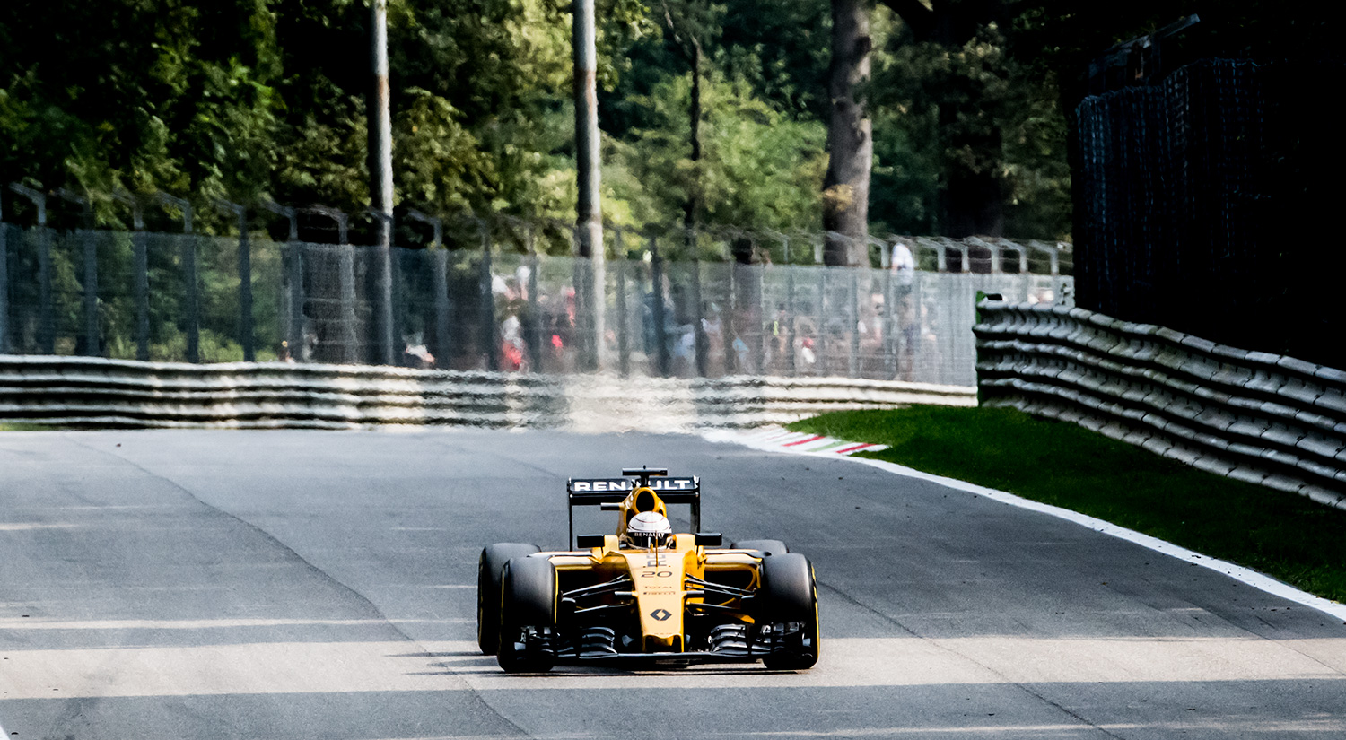 Kevin Magnussen -  Renault, Monza,  2016