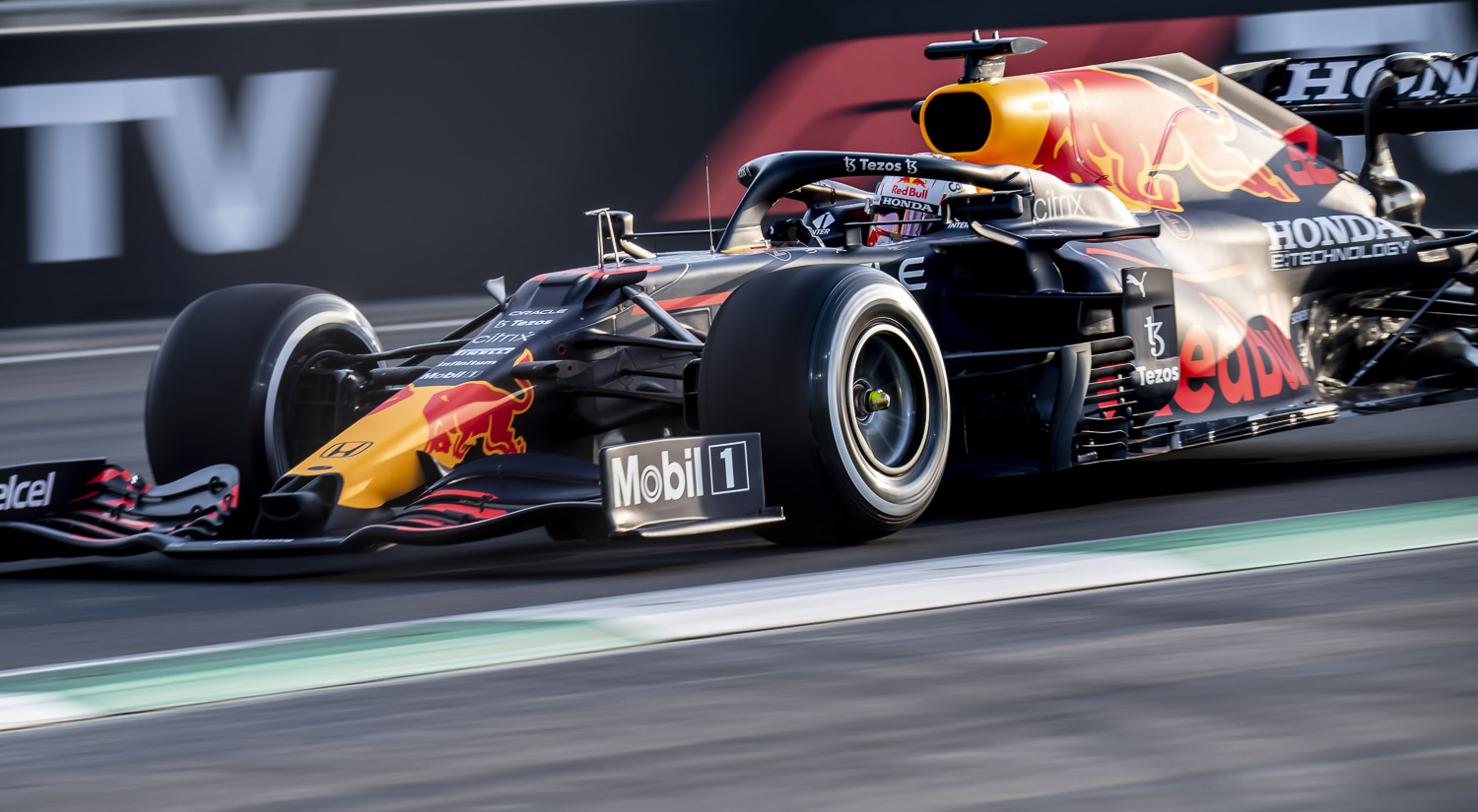 Max Verstappen - Red Bull Racing, Jeddah Corniche Circuit, 2021