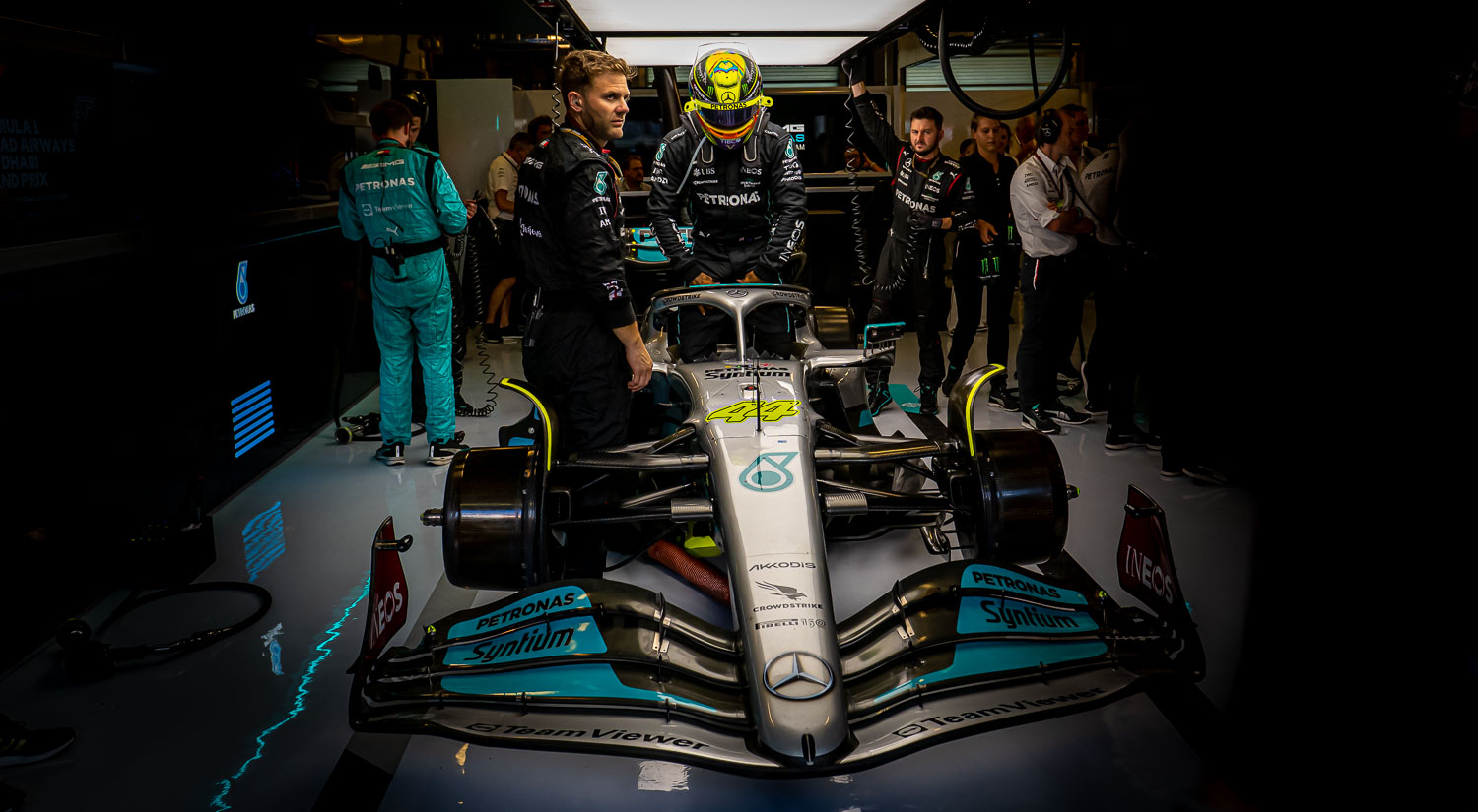 Lewis Hamilton - Mercedes, Yas Marina, 2022